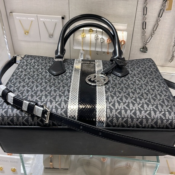 Michael Kors Sheila Medium Signature Logo and Metallic Satchel Crossbody CZ NWT - Picture 10 of 16